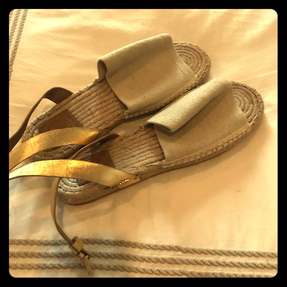 Tori Burch sandals size 9 never been worn